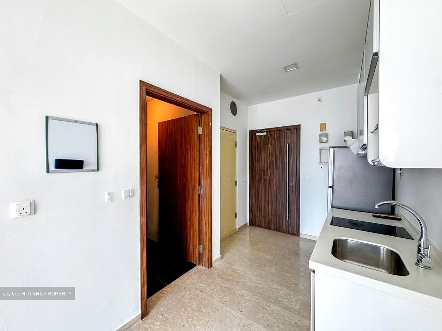 Suites @ Eastcoast (D15), Condominium #566575071